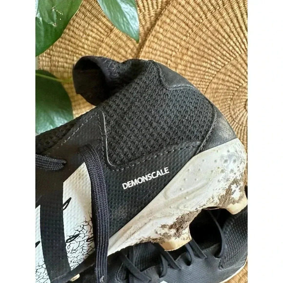 Adidas Predator size 6 cleat sneakers - Picture 5 of 9